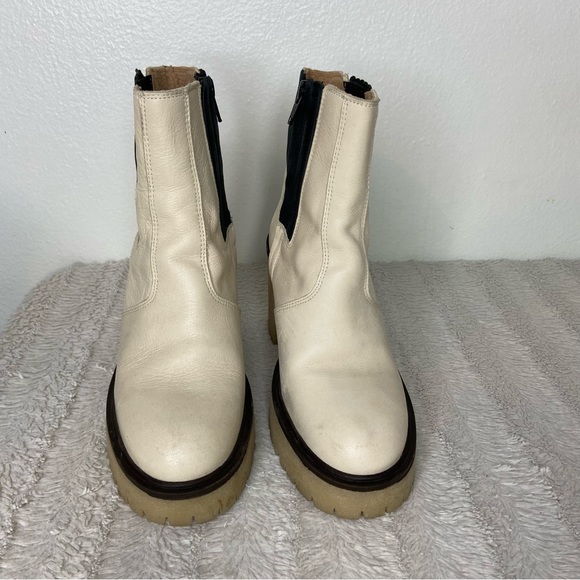 Free People Women’s 6 (36) Hames Chelsea Boots White Leather Chunky Heel - Picture 2 of 15